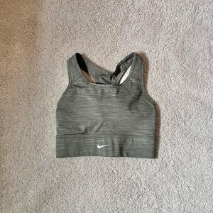 Nike grey sports bra / cropped athletic tank